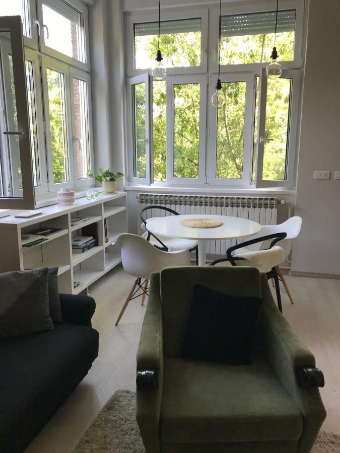 Studio Apartman Park Galerija Apartman Eszék Kültér fotó