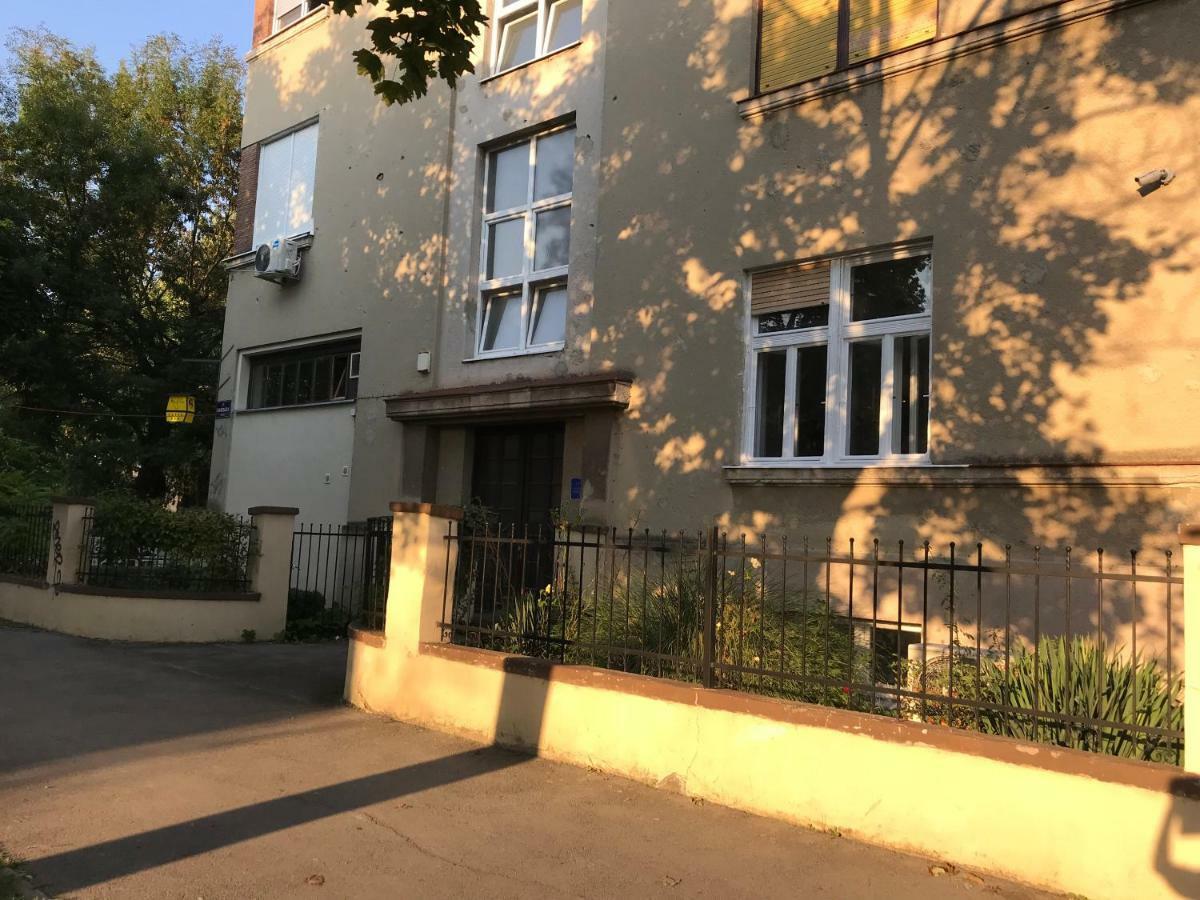 Studio Apartman Park Galerija Apartman Eszék Kültér fotó